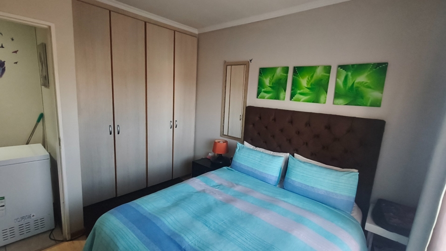 2 Bedroom Property for Sale in Hillside Free State